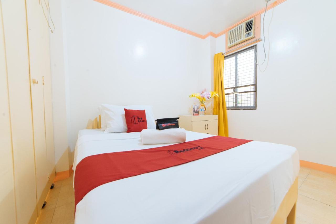 Hotel Reddoorz @ Q Abeto Street Mandurriao Iloilo Esterno foto